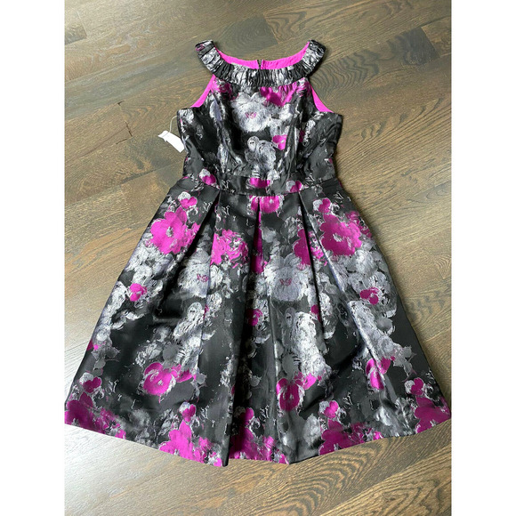 Muse Floral Jacquard Pleated Dress with side pockets ~6 - Picture 1 of 3